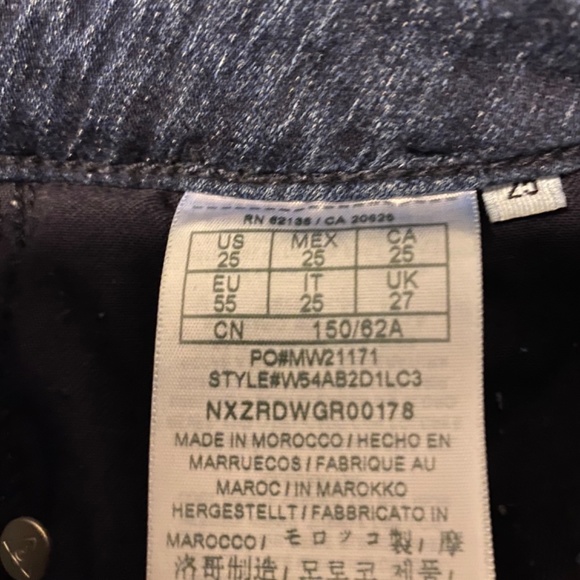 Guess Jeans - Picture 4 of 4